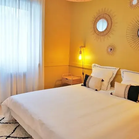 Coeur Du Centre Ville, Prestation Avec Parking Gratuit *